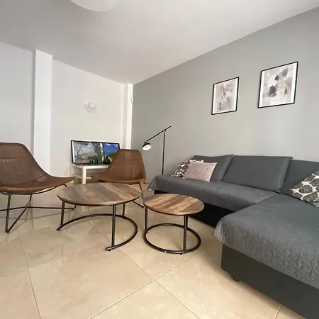 Delfin Apartment *